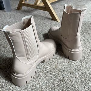 Pretty Little Thing Chelsea Chunky Sole Boots.